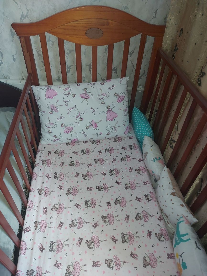 Продам детскую кроватку