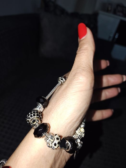 Vând brățară de argint Pandora