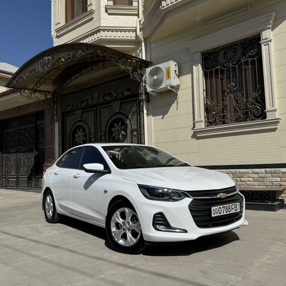 Chevrolet onix 2023