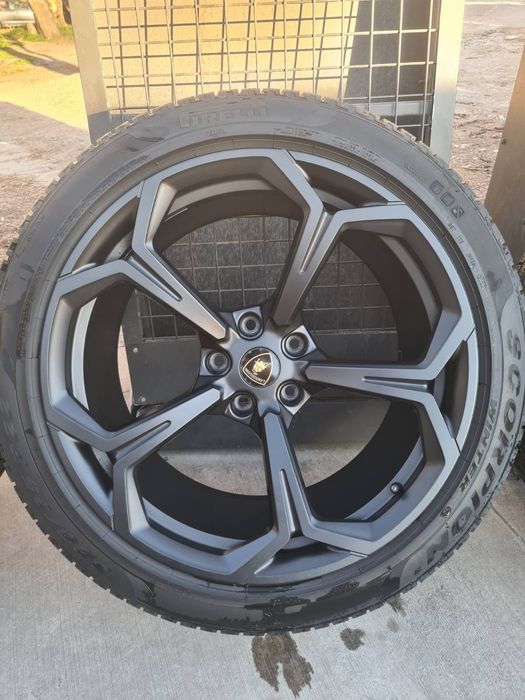 Гуми с джанти за Lamborghini Urus