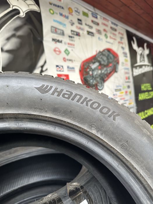 Vand set anvelope Hankook Winter i*cept evo3 x 235/55r18