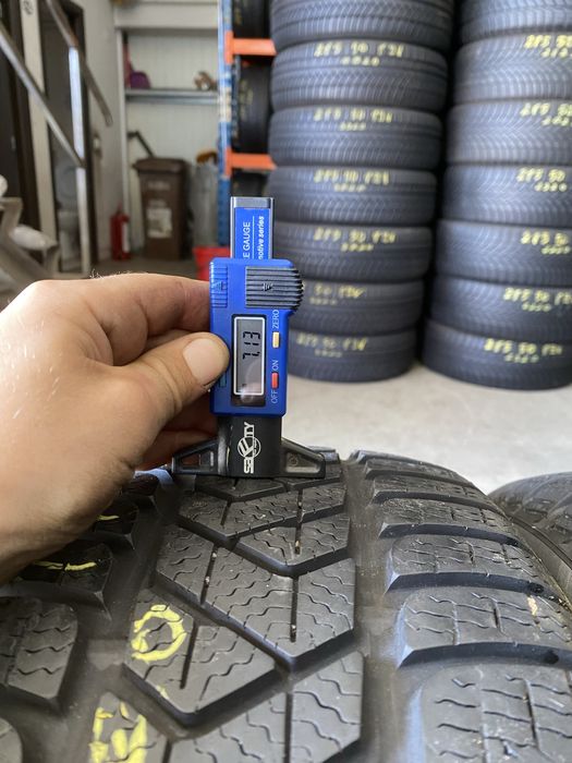 Anvelope iarna 215/50/17 Pirelli Sottozero 3 215 50 17 R17