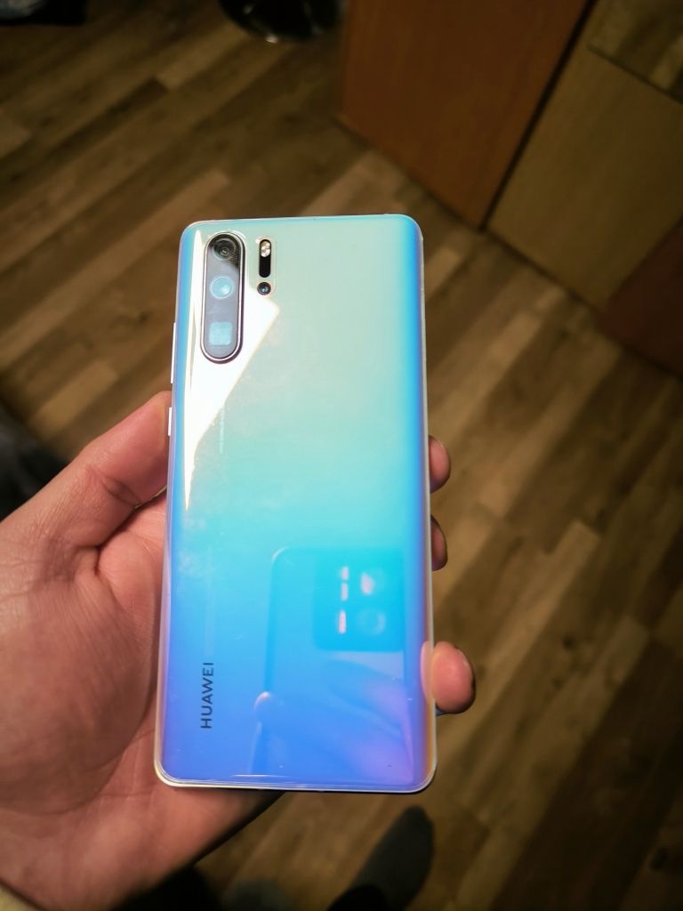 Huawei P30 Pro Crystal Blue