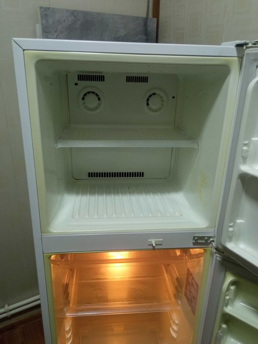 Продаётся холодильник LG