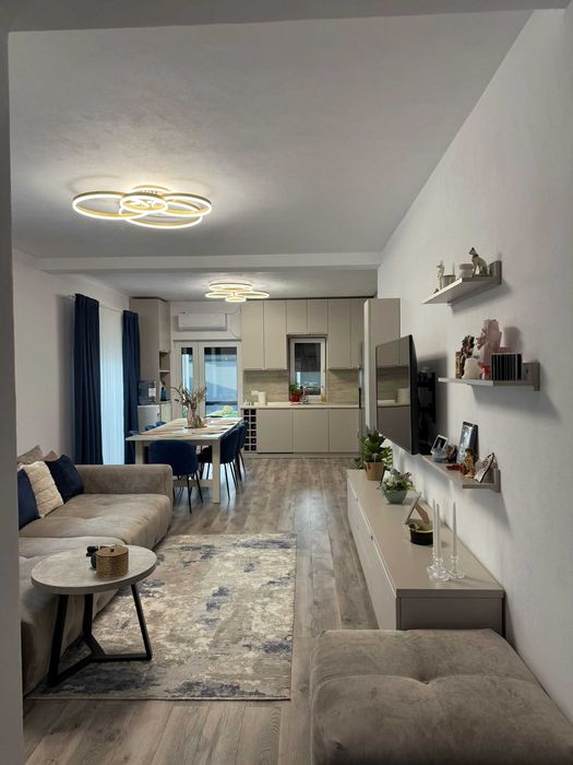 Casă spațioasă și complet utilată de vânzare în Șag  Zona Mănăstirii