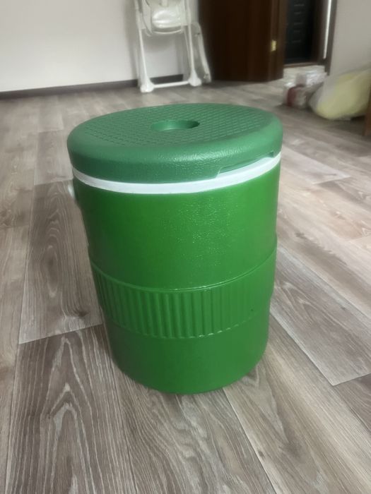 Продам термос пищевой