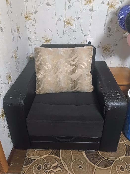 Продам кресло , раскладное.