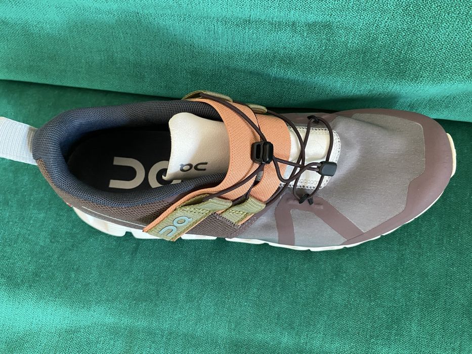 Pantofi sport On Cloud Nexus marimea 40