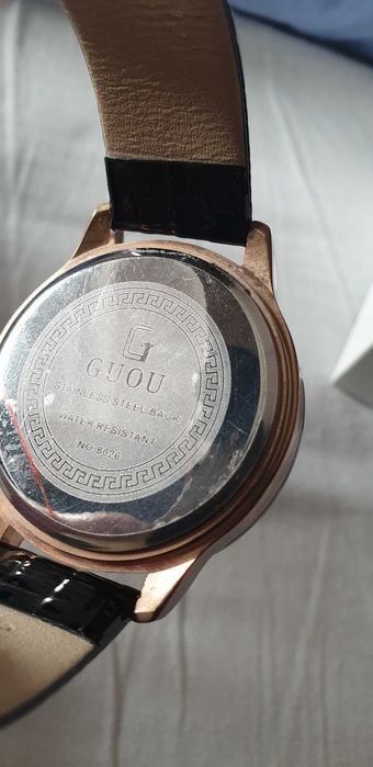 ceas din colectia pierre cardin