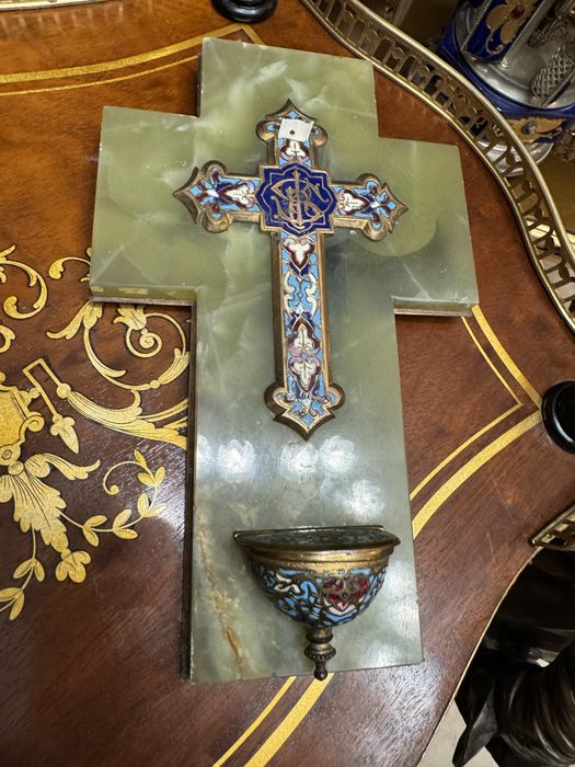 Crucifix- email- onix- candela