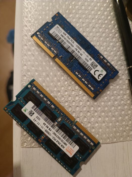 Vând placute ram 4x2 gb DDR 3 8 gb
