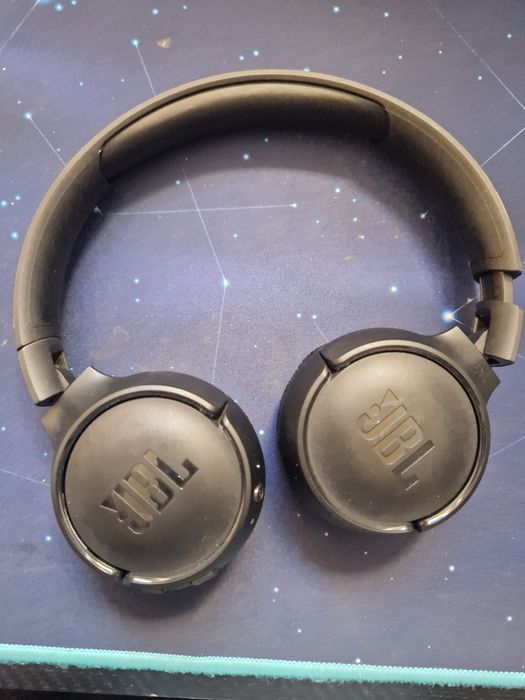 Casti JBL wireless