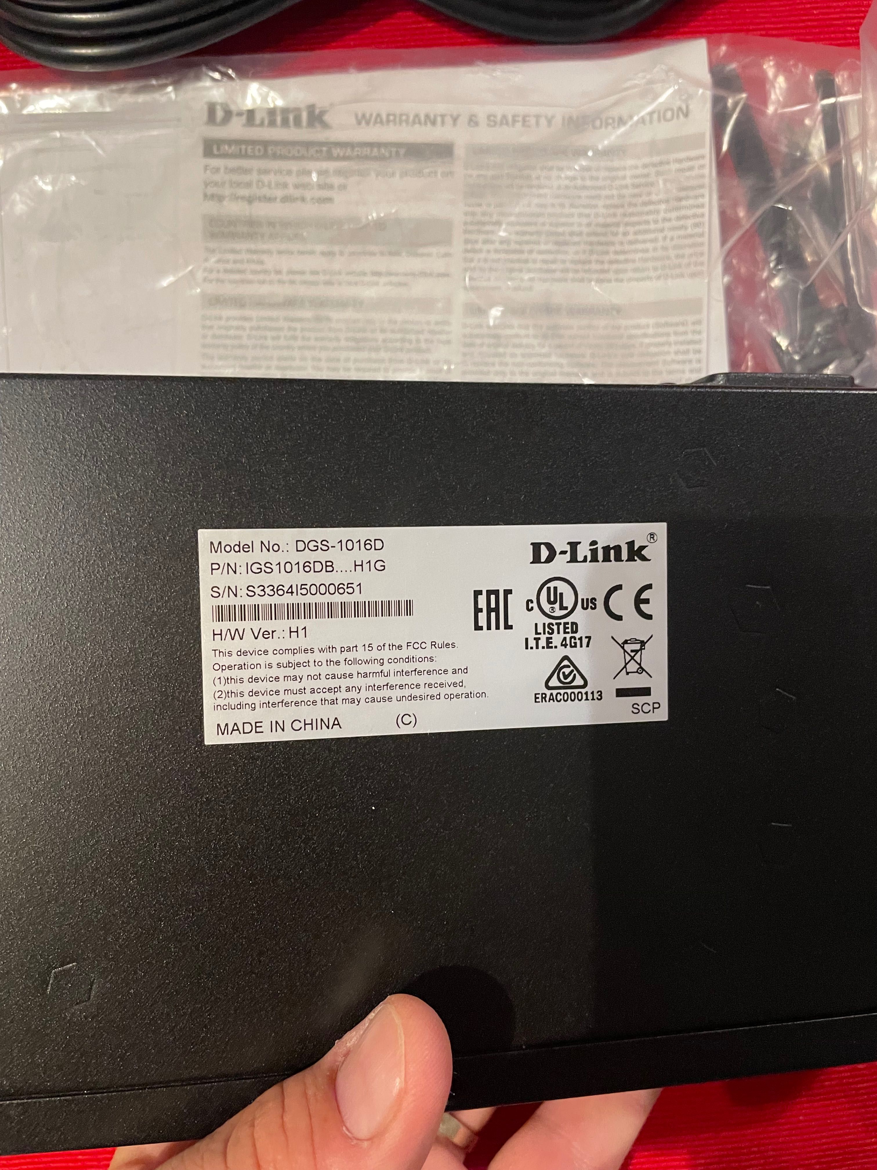 NOU! Switch D-LINK DGS-1016D/E cu 16 porturi