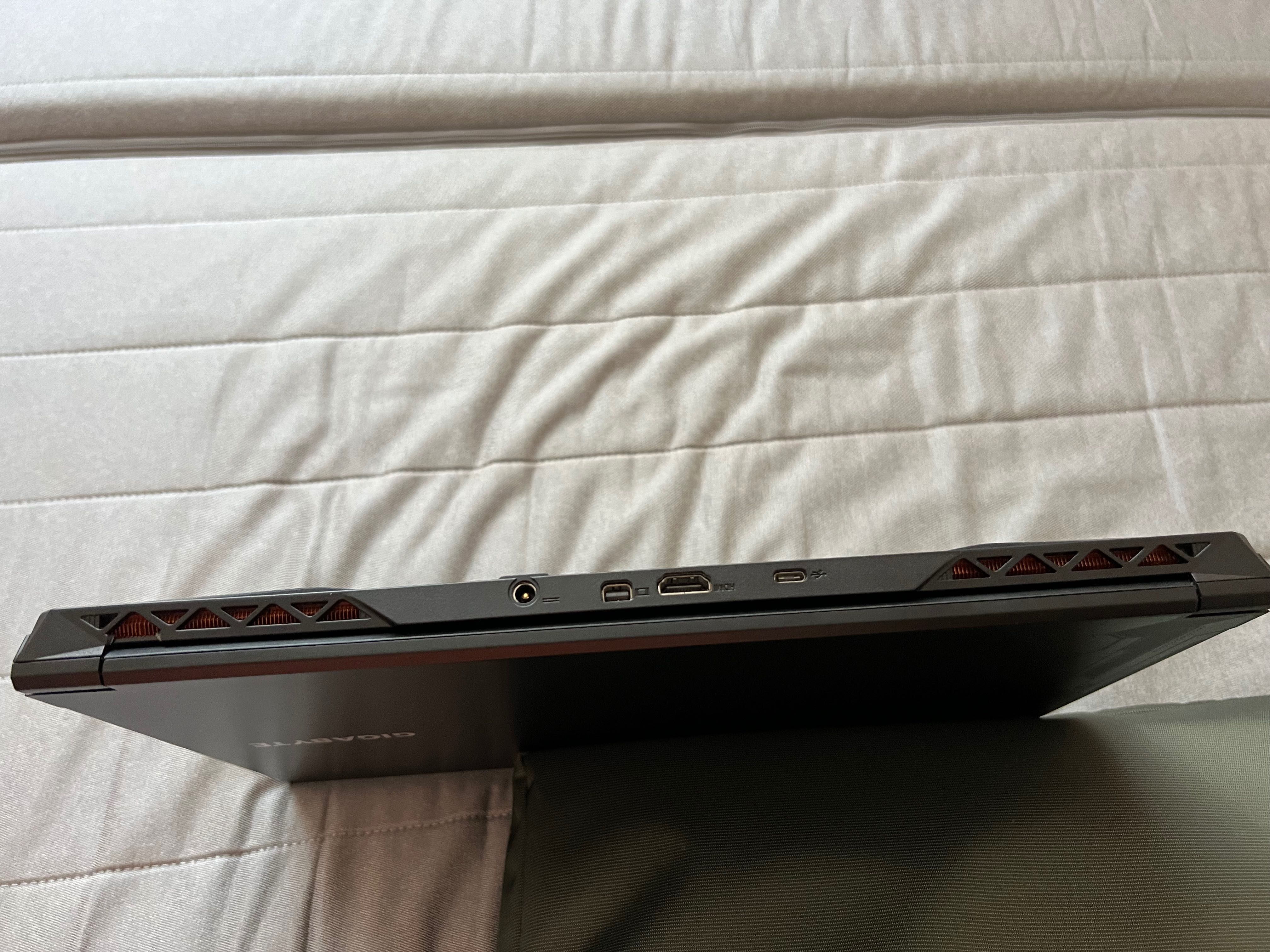 Геймърски лаптоп gigabyte g5 kf