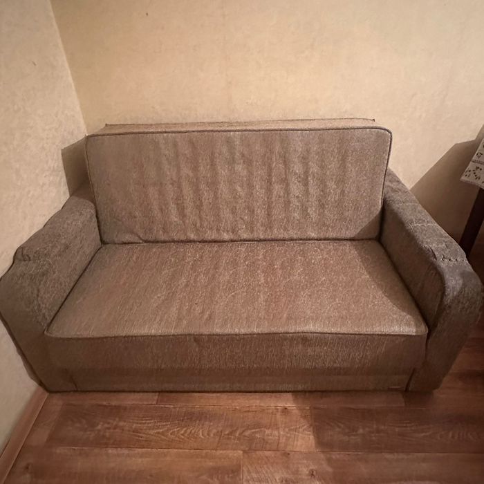 Продам диван раскладной йййййййййййййй