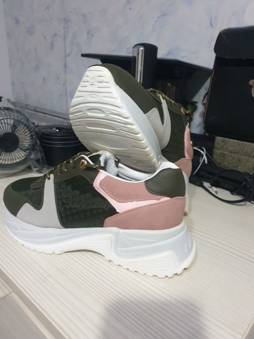 Pantofi sport dama. Marimi 37,38,39,40.