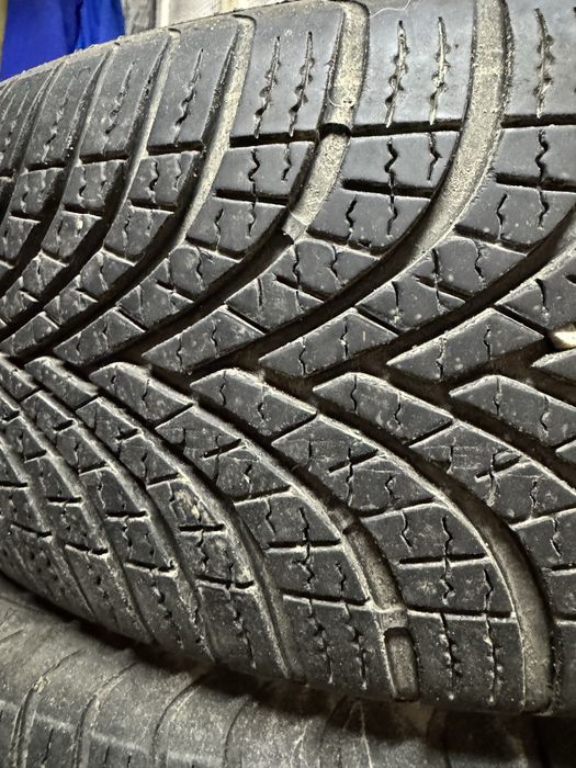 Vand 4 anvelope iarna Debica 185/65/R15, dot 2023