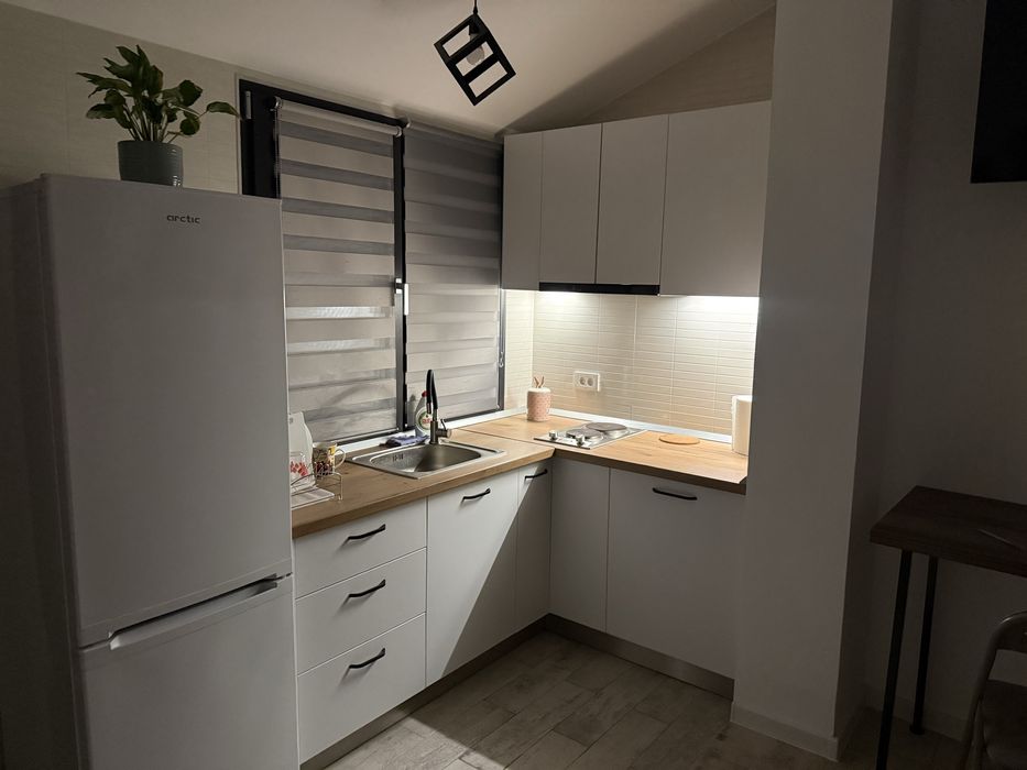 Garsoniera moderna de inchiriat