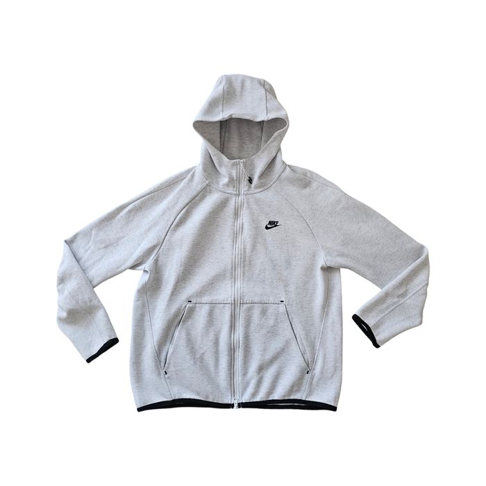 Nike Tech fleece мъжко горнище L размер