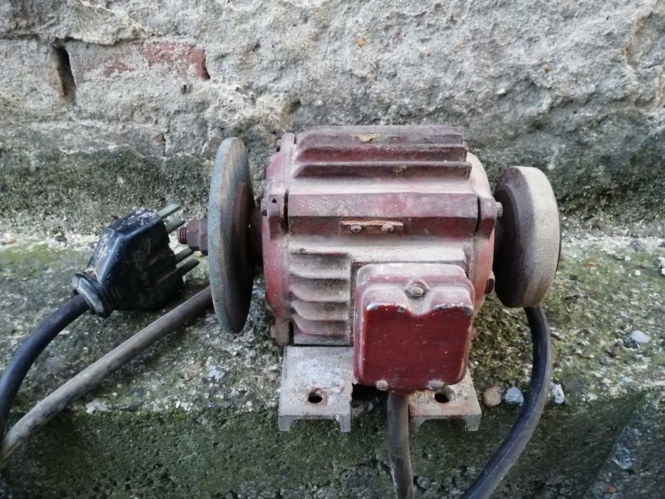 Шмиргел трифазен