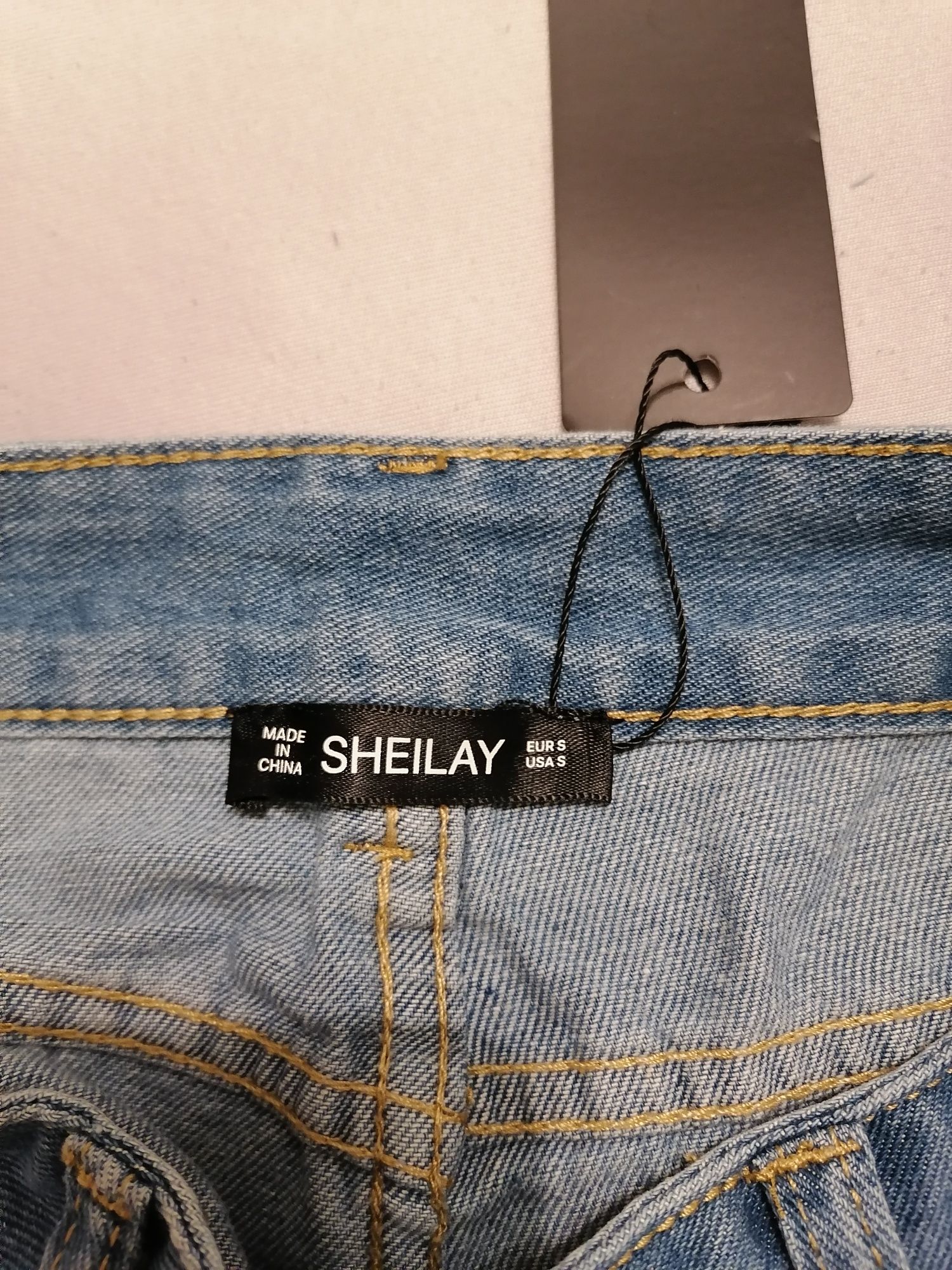 Сет - скъсен дамски топ Shein и къси дънкови панталони Sheilay - S