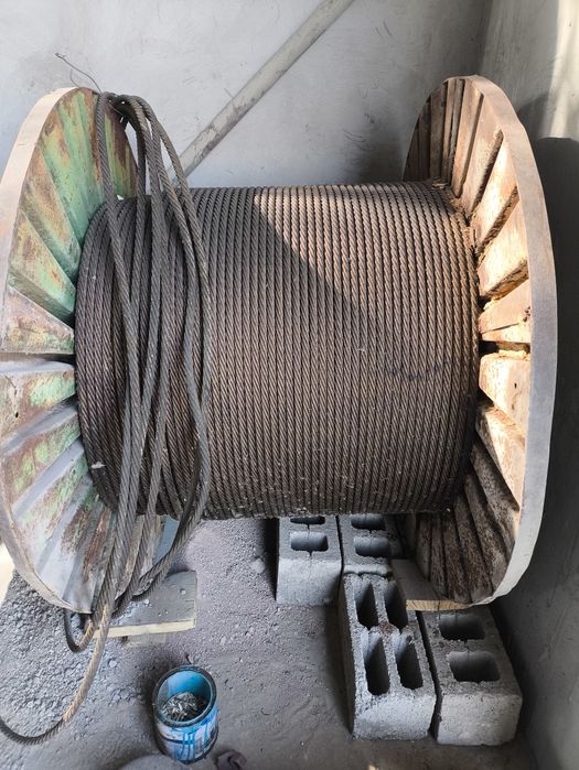 Тросс стальной катушка