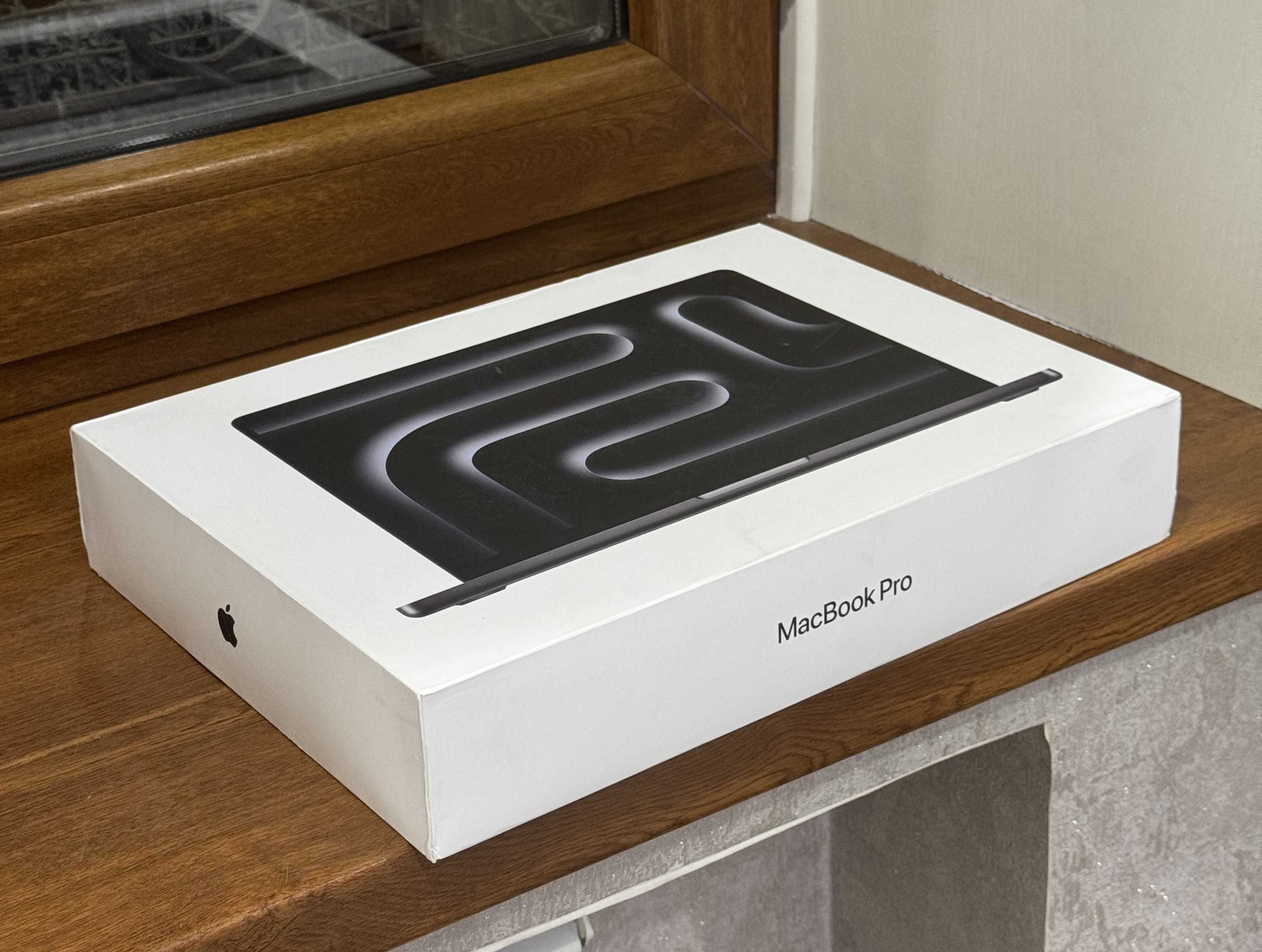 14-inch MacBook Pro M4 ( 16GB/512GB )