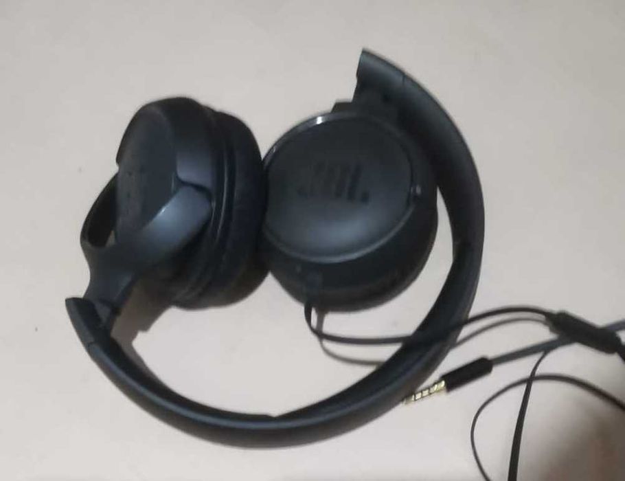 căști JBL Pure Bass