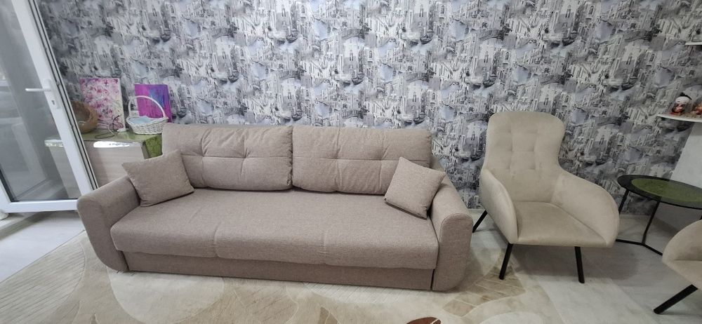 Продаётся диван для гостиной