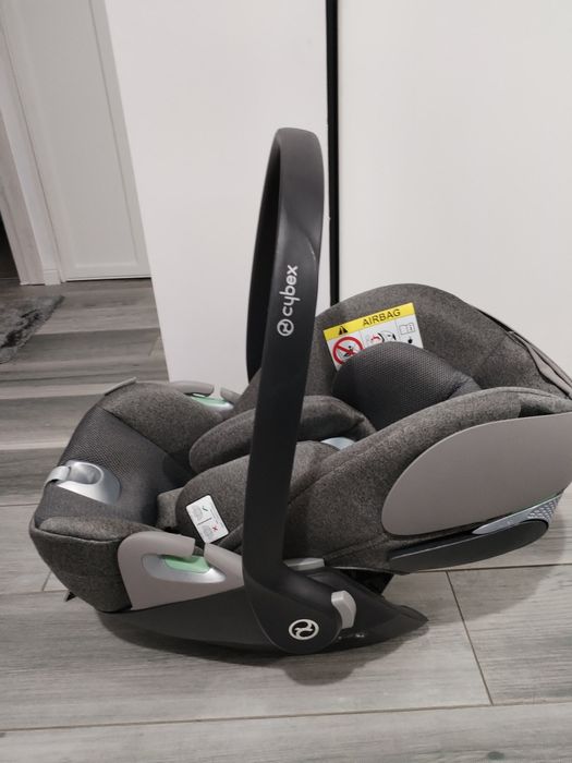 Vând scoica Cybex Cloud T cu tot cu adaptori + husa de vara, 650 lei n