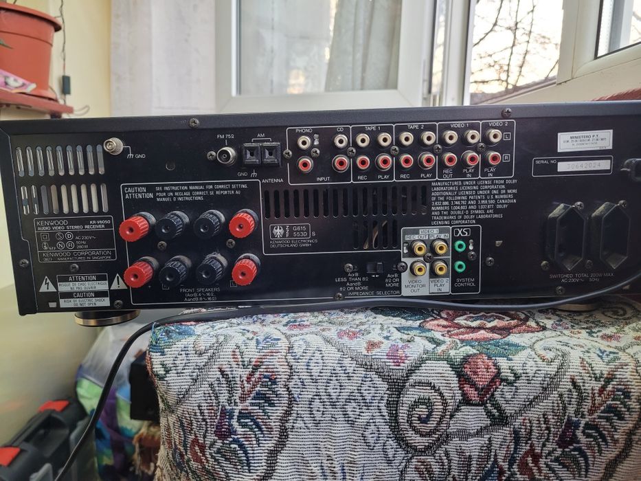 Vând amplituner Kenwood KR-V6050