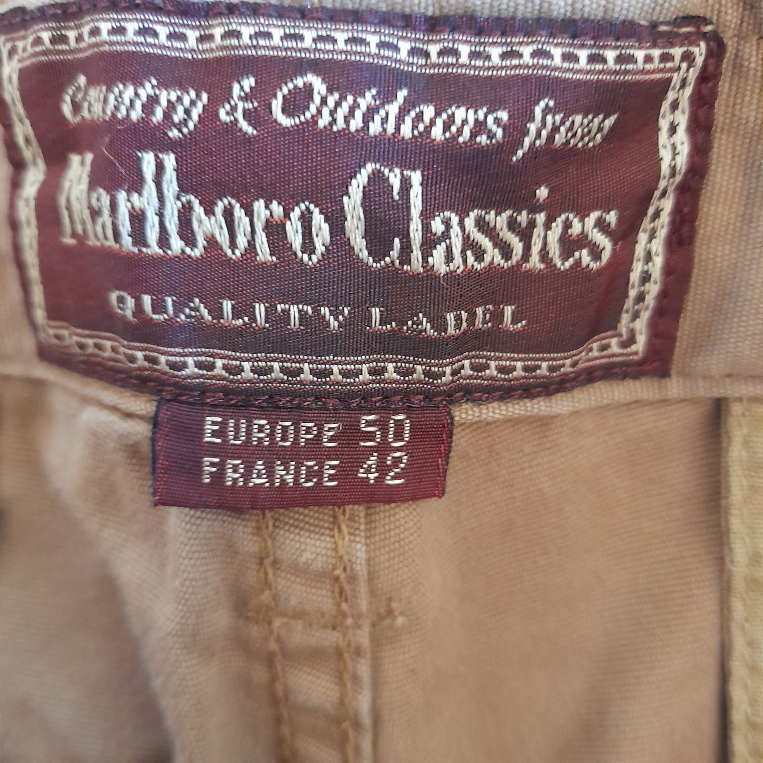 Pantaloni scurți bărbați marca marlboro mărimea 50