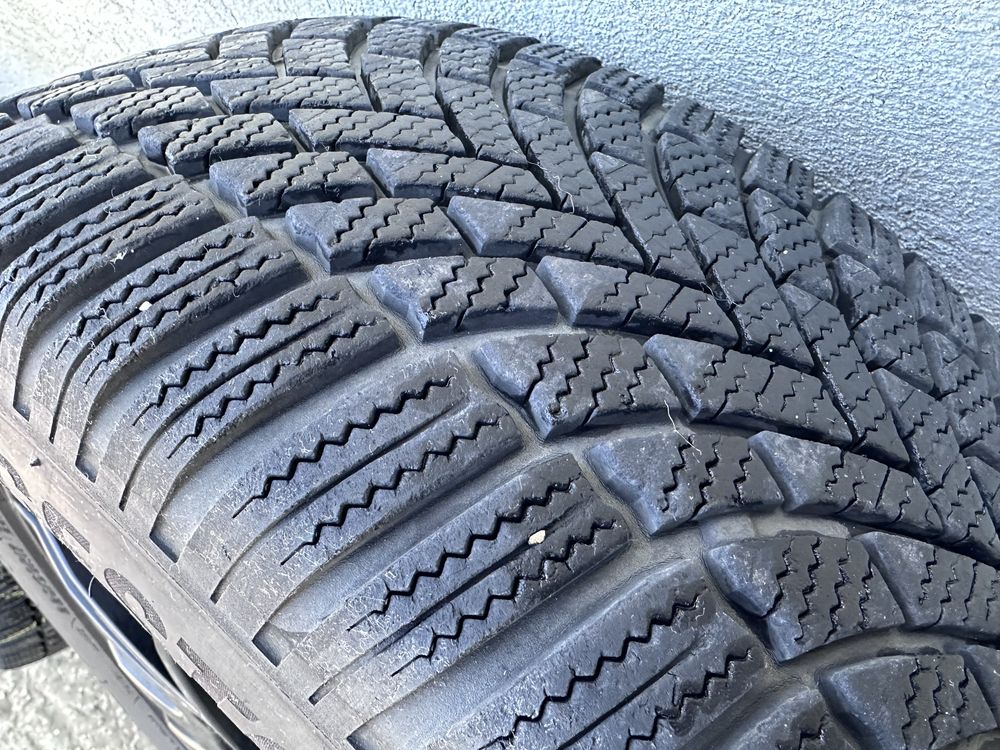 Зимни гуми Bridgestone 225x60xR17