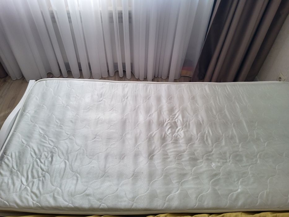 Продам кровати 2 штуки 90 х 200