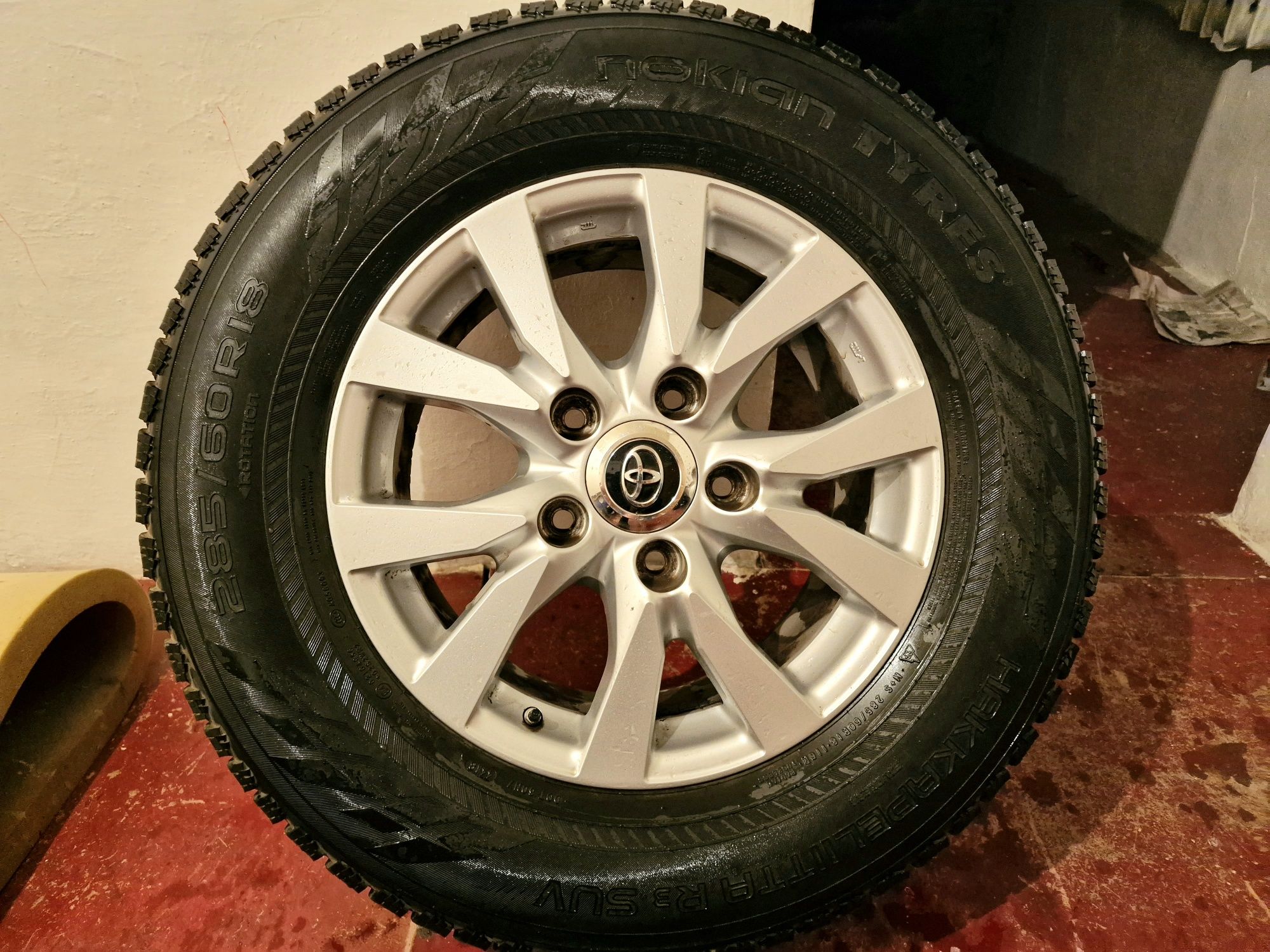 Шины с дисками Nokyan Tyres Hakkapeliitta r3 suv 285/60 R18