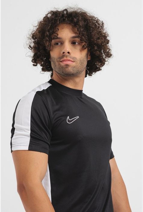 Нова мъжка тениска Nike