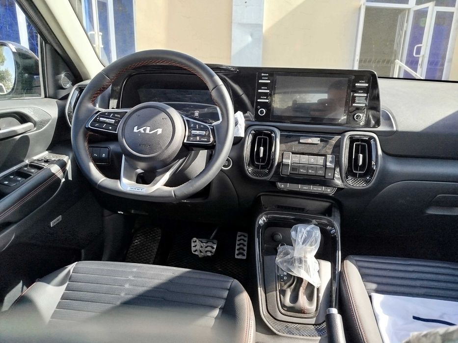 Kia sonet 2025yil pristij