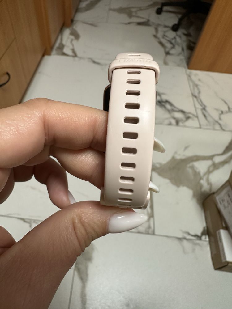Смартчасовник Huawei Band 7 розово злато