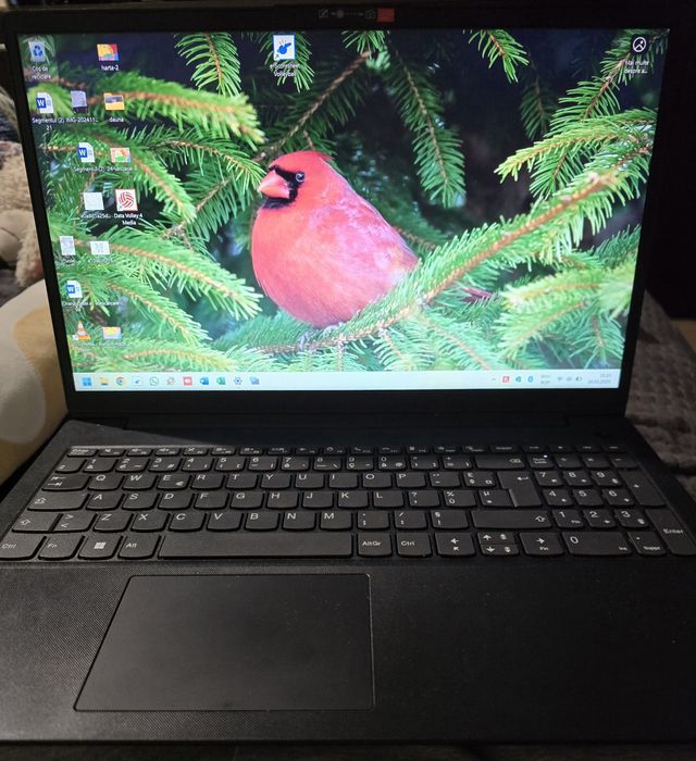 Laptop Lenovo V15 G4 IAH / I5 12500h /SSD / 8 gb