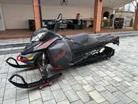 Snowmobil ski doo
