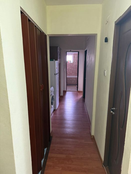 Vând Apartament 3 camere, centrală, izolat interior/exterior.