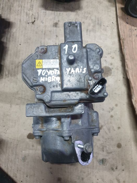COMPRESOR AC TOYOTA yaris 1.5 AURIS 1.8i hybrid 2015 COD 042200-1041