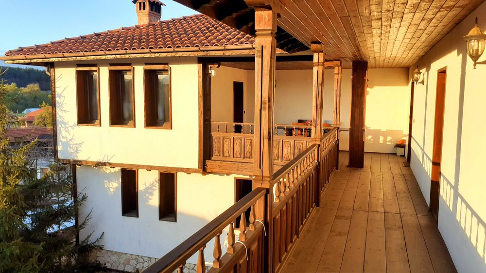 Продава се Къща в с. Баня, Област Благоевград - 672 кв.м за 648 €/кв.м - Снимка #1