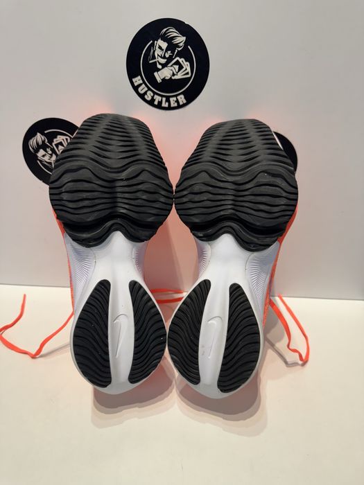 Маратонки NIKE AIR ZOOM TEMPO.Номер 38.5