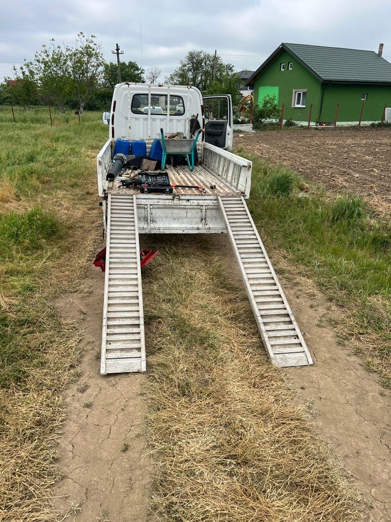 Inchiriez bobcat si miniescavator