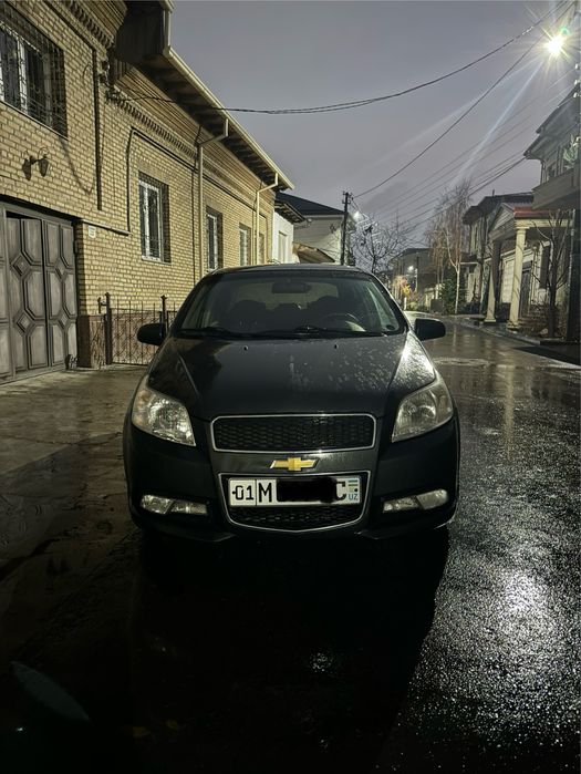 Moshina sotiladi nexia 3