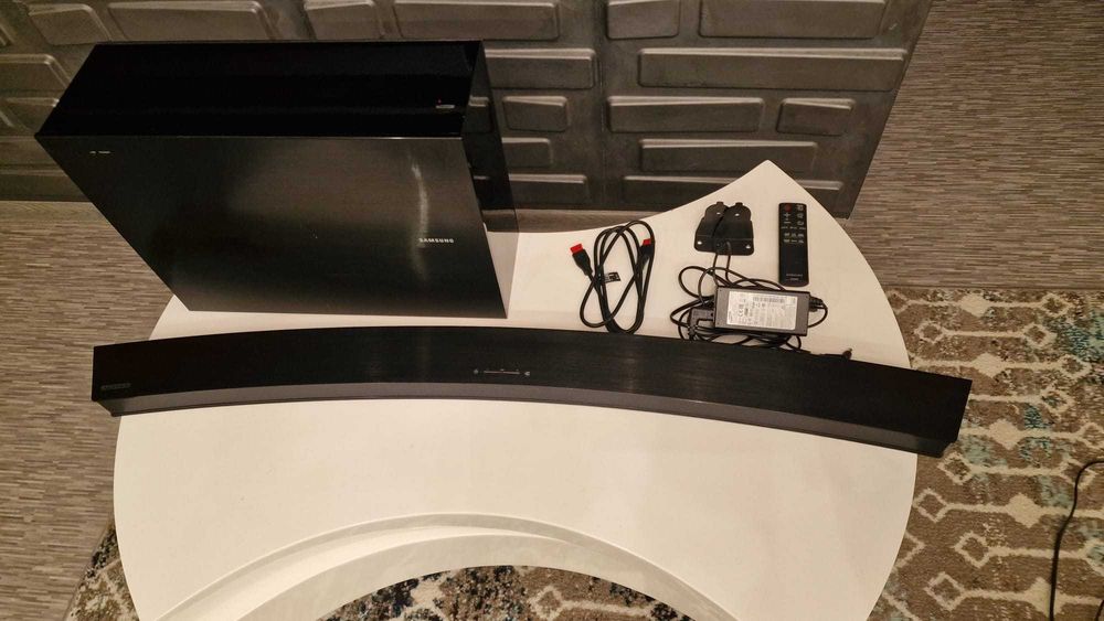 Soundbar Samsung J6000 - 300 W, Wireless