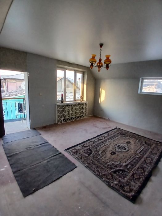 Срочно Продается дом 3 комнаты 1,30 Соток метро Техно-парк