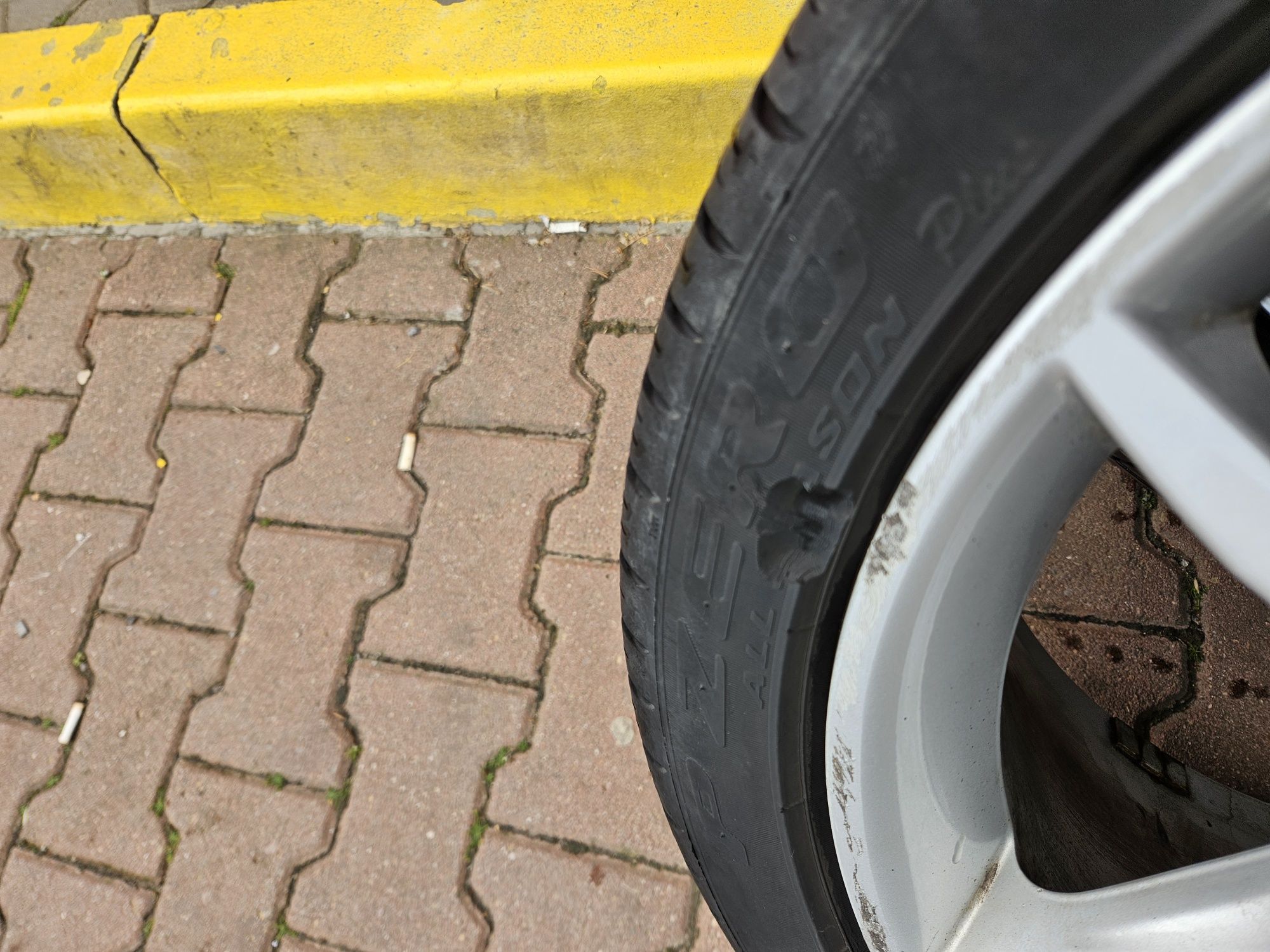 Гуми 245/40/17 - летни - Pirelli P Zero