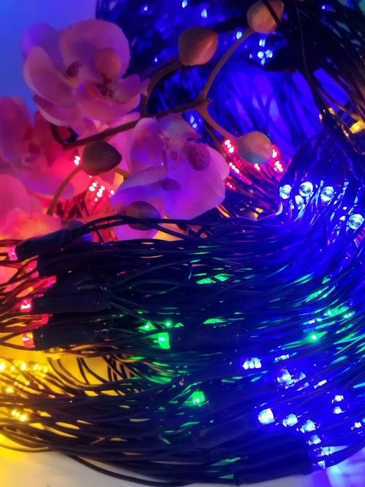 Коледна светеща верига тип мрежа , НОВА 
720 броя лампички